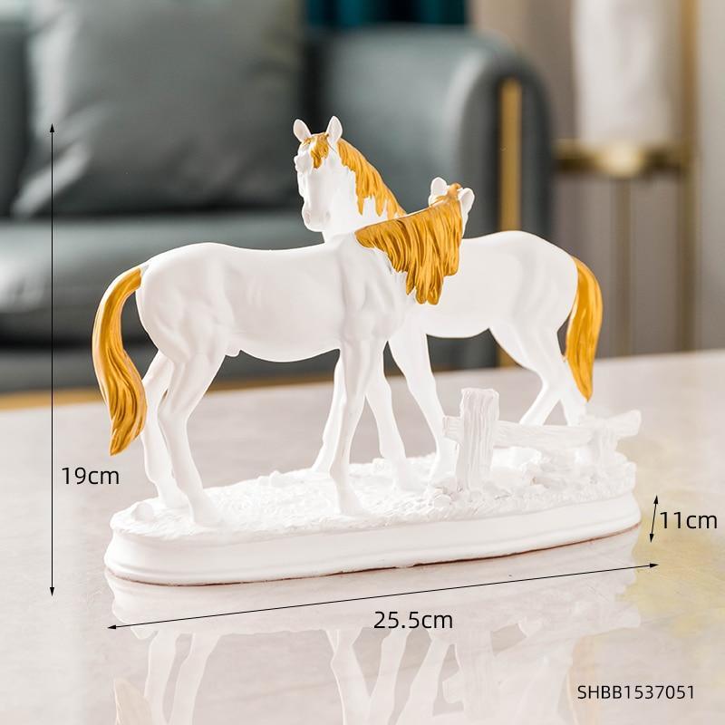 Estatueta Artesanal de Cavalo Vintage em Resina - Nannyvarie