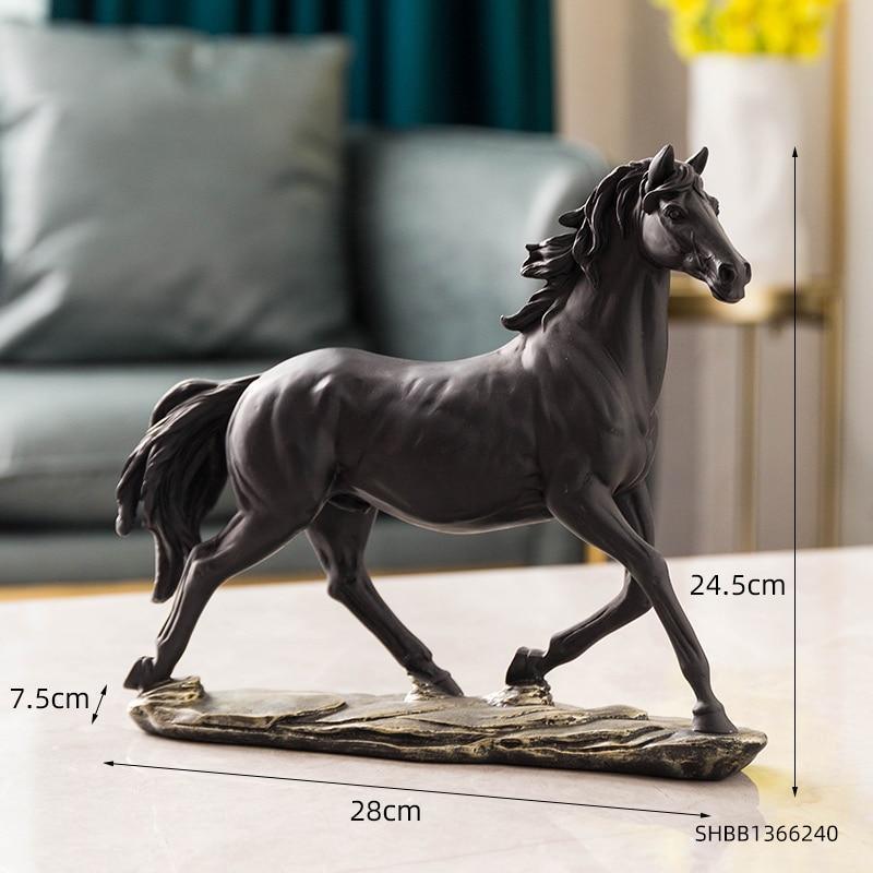 Estatueta Artesanal de Cavalo Vintage em Resina - Nannyvarie