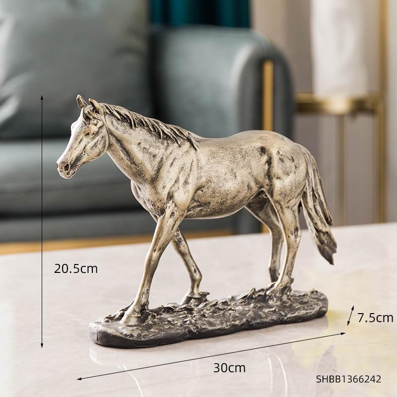 Estatueta Artesanal de Cavalo Vintage em Resina - Nannyvarie
