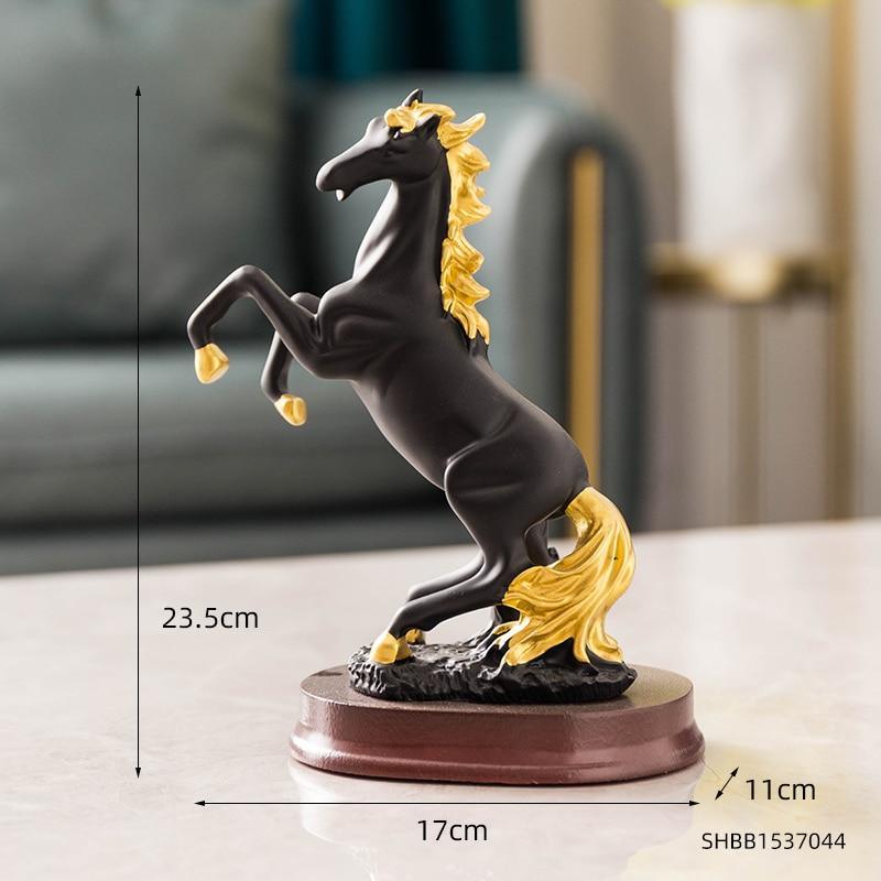 Estatueta Artesanal de Cavalo Vintage em Resina - Nannyvarie