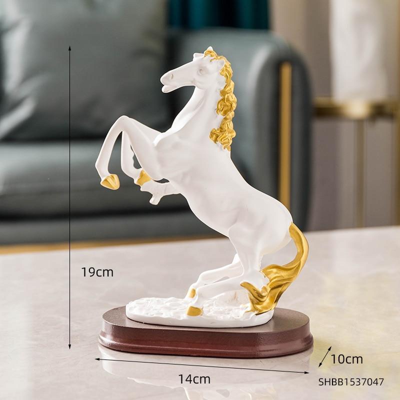Estatueta Artesanal de Cavalo Vintage em Resina - Nannyvarie